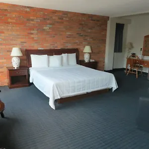 ** Hotel 89 Yorkville Canada